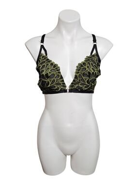 Savage X Fenty Black Bralette with Olive Lace Detail